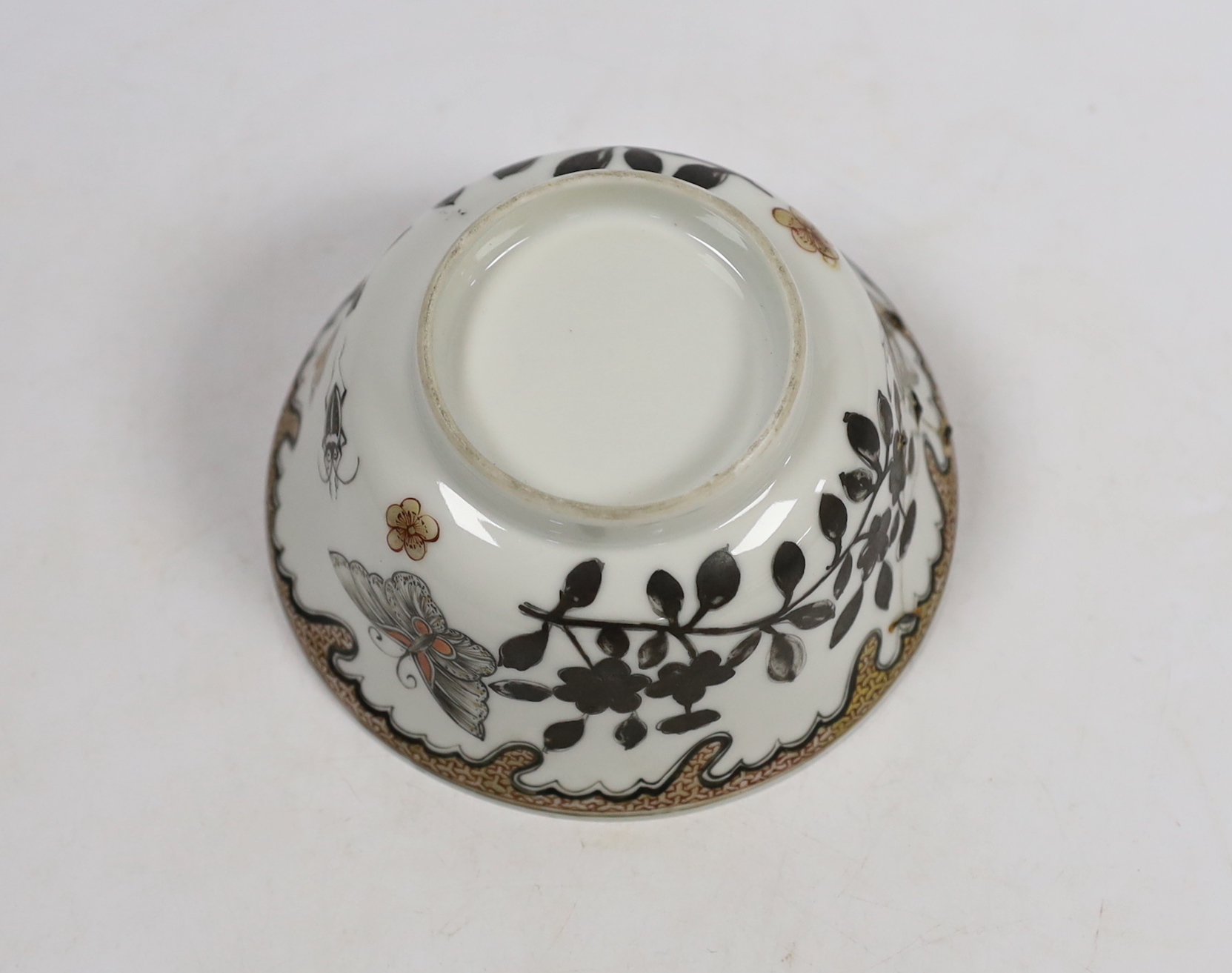 A Chinese enamelled porcelain ‘butterfly’ bowl, Yongzheng period, 12cm